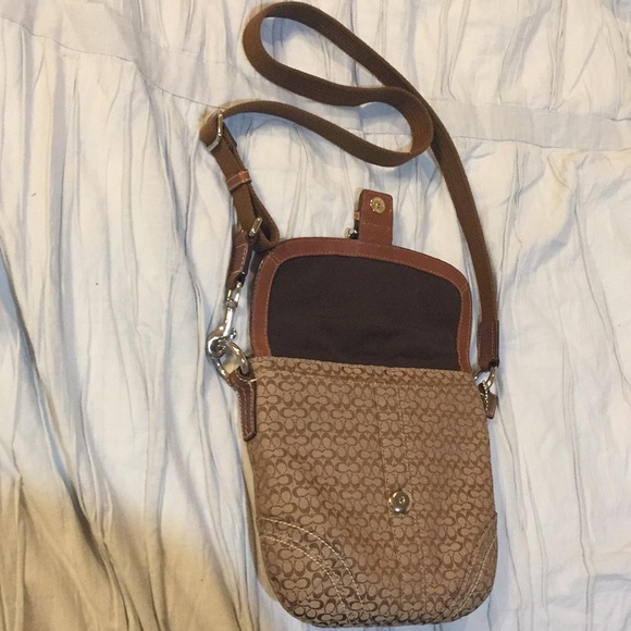 Coach crossbody purse - Picture 3 of 4
